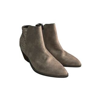 Yellowbox Women’s Boots sz 9.5 Block Heel Boots NEW #K330